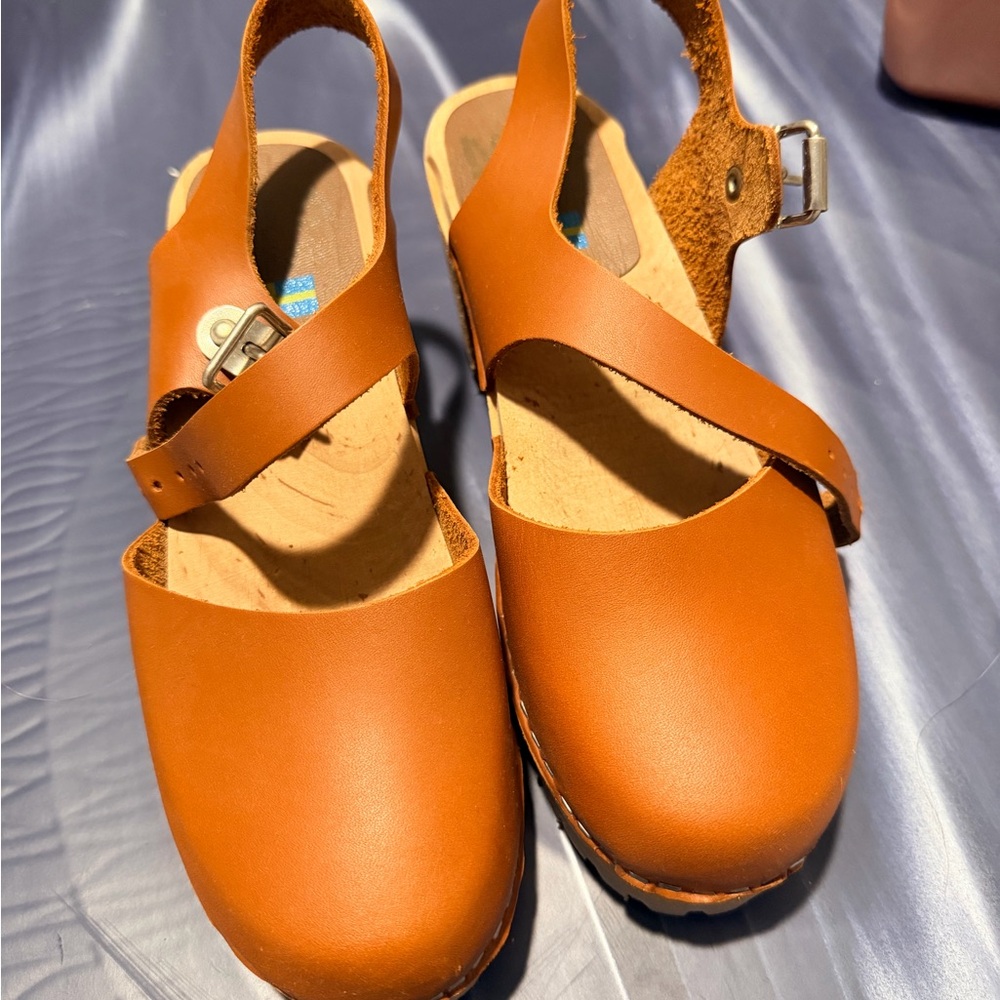 MIA Abba Clogs